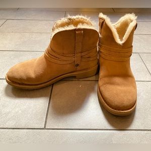 Pasquale UGG boots